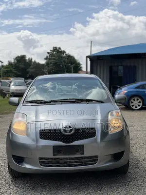 Toyota Yaris 1.3 2005 Gray