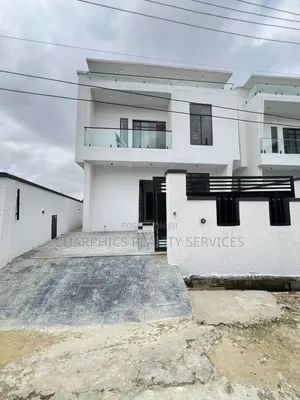 4bdrm Duplex in Sangotedo for sale