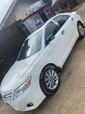 Toyota Camry Base 4dr Sedan (2.4L 4cyl 5M) 2009 White