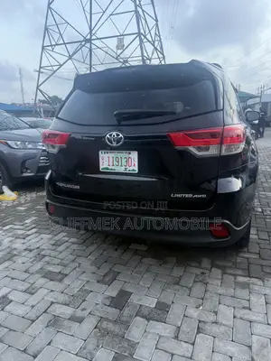 Toyota Highlander Limited Platinum V6 4x4 (3.5L 6cyl 6A) 2016 Black