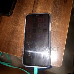 Apple iPhone 11 Pro Max 64 GB Gold