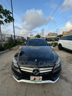Mercedes-Benz C300 2016 Black