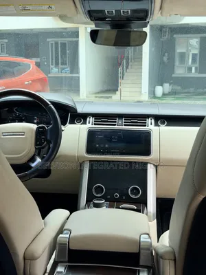 Land Rover Range Rover 2018 Gold