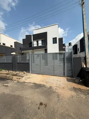 5bdrm Duplex in Galadimawa for sale