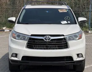 Toyota Highlander Limited 4dr SUV AWD (3.5L 6cyl 6A) 2014 White