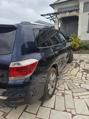 Toyota Highlander Limited 2012 Blue