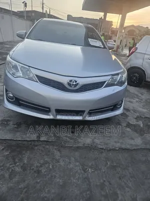 Toyota Camry 2014 Silver