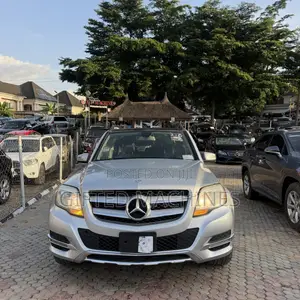 Mercedes-Benz GLK-Class 350 2014 Silver