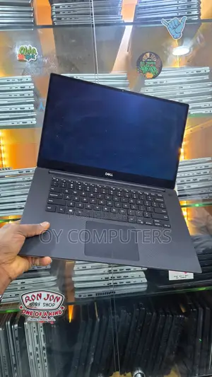 Laptop Dell XPS 15 9510 32GB Intel Core i7 SSD 512GB