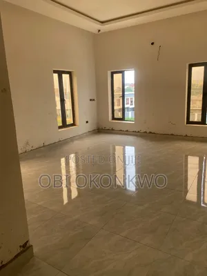 3bdrm Block of Flats in Kaura for sale