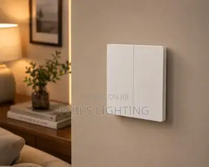 White Universal3-Pin Wall Electrical Socket
