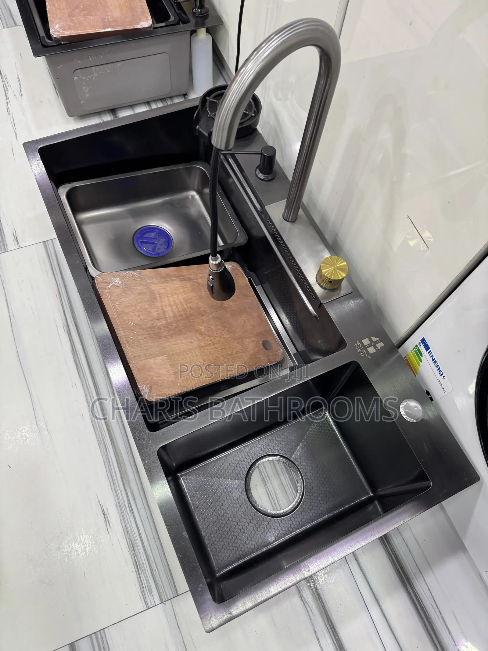 Smart Button Kitchen Sink
