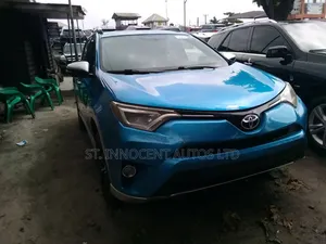 Toyota RAV4 2016 Blue