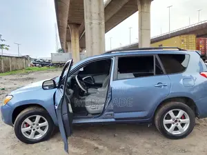 Toyota RAV4 2.0 VVT-i 2008 Blue