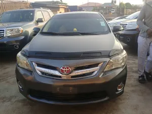 Toyota Corolla 2010 Gray