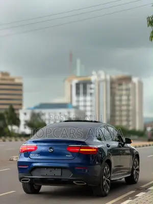 Mercedes-Benz GLC-Class 2017 Blue