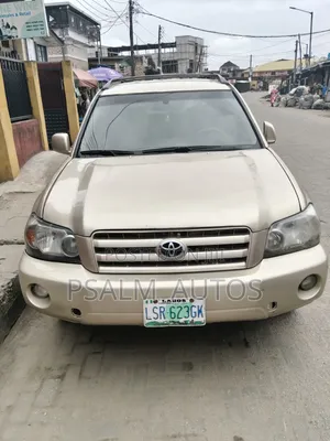 Toyota Highlander 2005 Gold