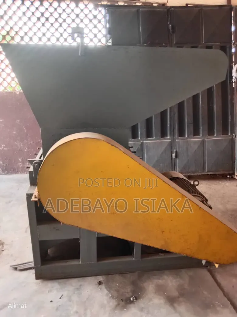 Plastic Cutting Machine