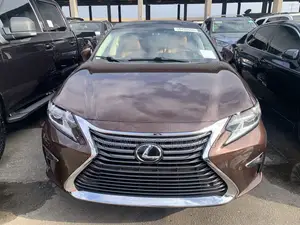 Lexus ES 2017 Brown