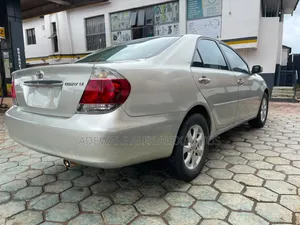 Toyota Camry 2006 Silver