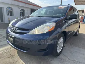 Toyota Sienna XLE FWD 2006 Blue