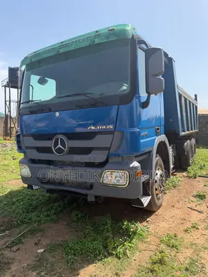 Mercedes Actros 4040