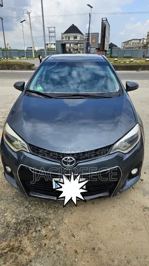 Toyota Corolla 2016 Black