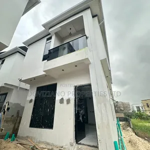 5bdrm Duplex in Sangotedo for sale