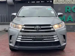 Toyota Highlander Limited 4x4 V6 (3.5L 6cyl 8A) 2018 Silver