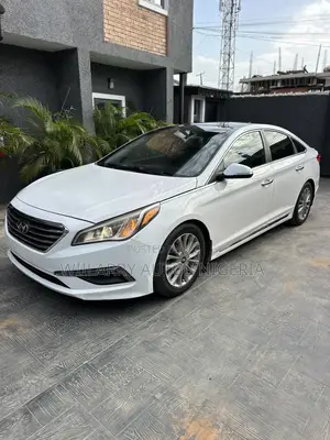 Hyundai Sonata Limited 4dr Sedan (2.4L 4cyl 6A) 2015 White