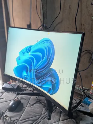 Samsung Odyssey G5 32 QHD 1440p 144Hz Gaming Monitor