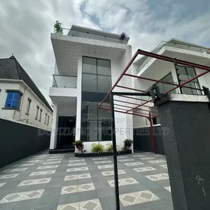 5bdrm Duplex in Sangotedo for sale