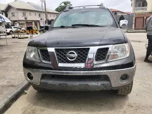 Nissan Frontier 2010 Black