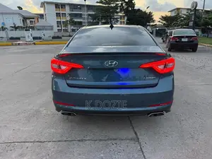Hyundai Sonata Limited Sedan FWD (2.4L 4cyl 6A) 2016 Blue