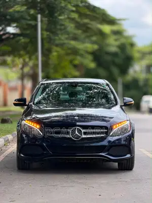 Mercedes-Benz C300 2015 Blue