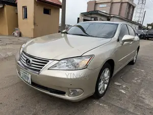 Lexus ES 2012 Gold