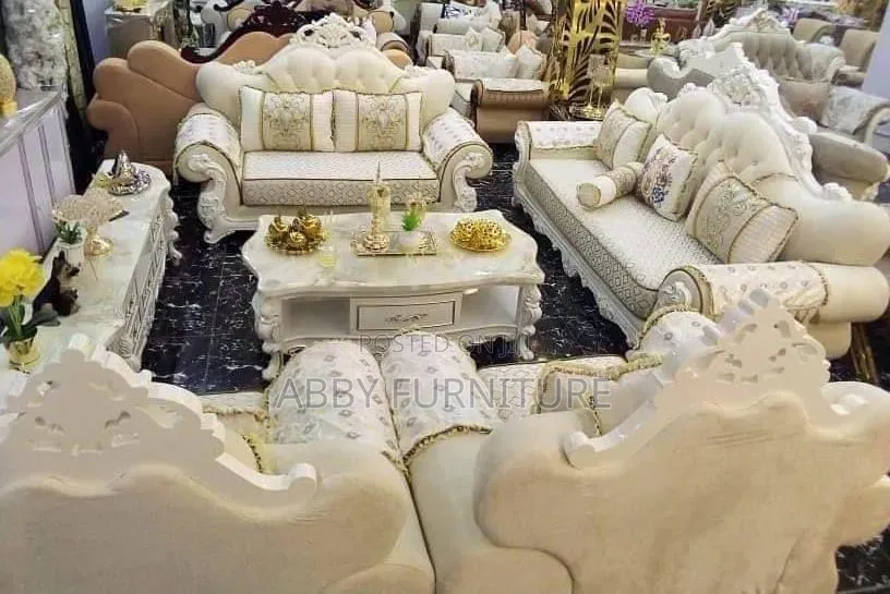 Royal Sofa 3663
