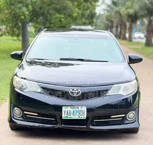Toyota Camry SE 4dr Sedan (2.5L 4cyl 6A) 2013 Black