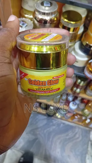 Golden Glow Vitamin C Face Cream