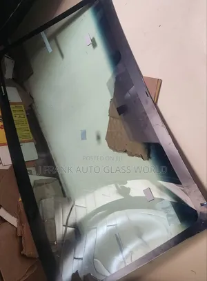 Toyota Camry 2010 Windscreen Glass