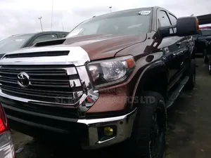 Toyota Tundra 2017 Brown