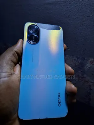 Oppo A18 128 GB Blue
