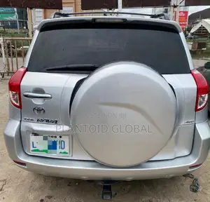 Toyota RAV4 V6 2009 Silver