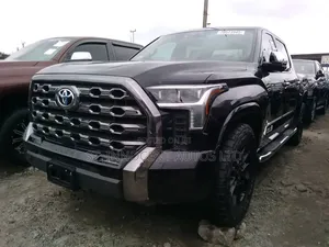 Toyota Tundra Platinum 2022 Black