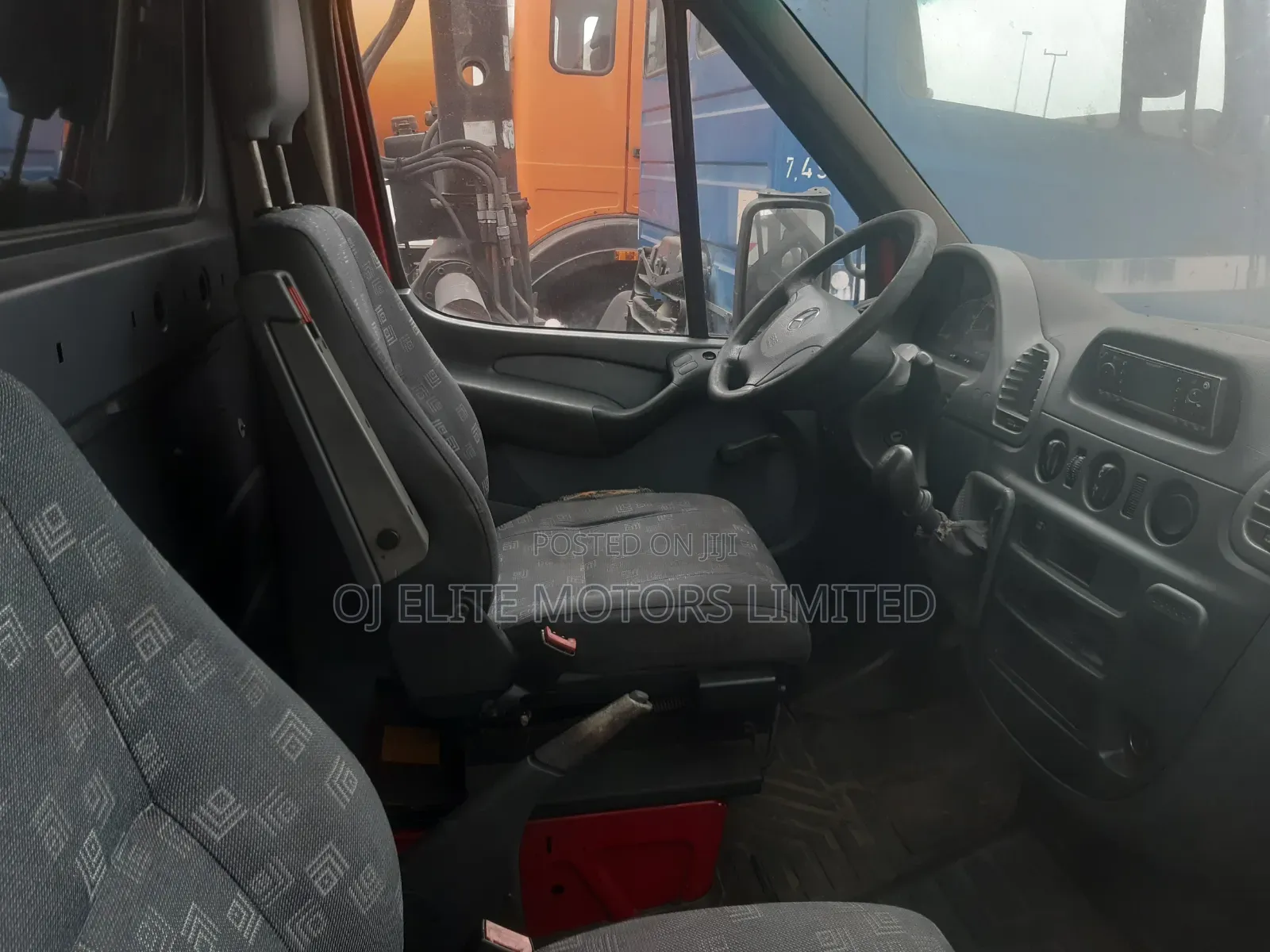 Mercedes-Benz Sprinter 2005 Red