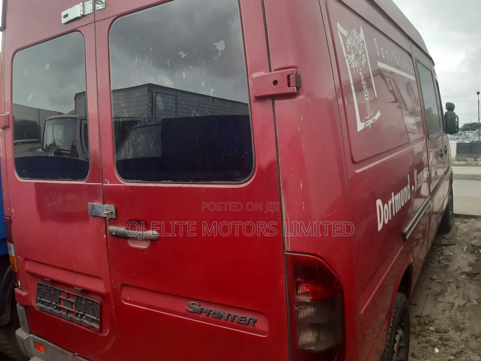 Mercedes-Benz Sprinter 2005 Red