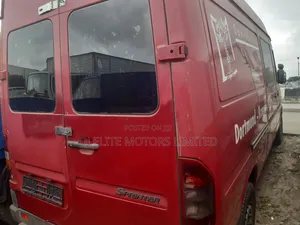 Mercedes-Benz Sprinter 2005 Red