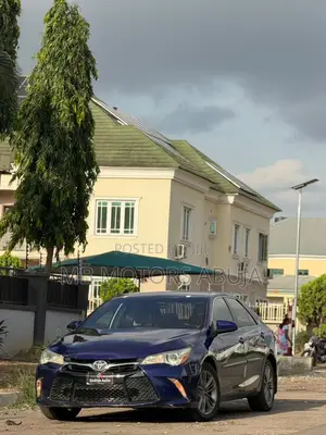Toyota Camry SE 4dr Sedan (2.5L 4cyl 6A) 2015 Blue