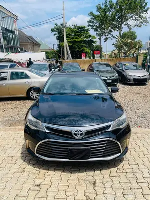 Toyota Avalon XLE Sedar FWD (3.5L 6cyl 6A) 2013 Black