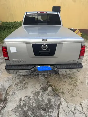 Nissan Titan 2006 Silver